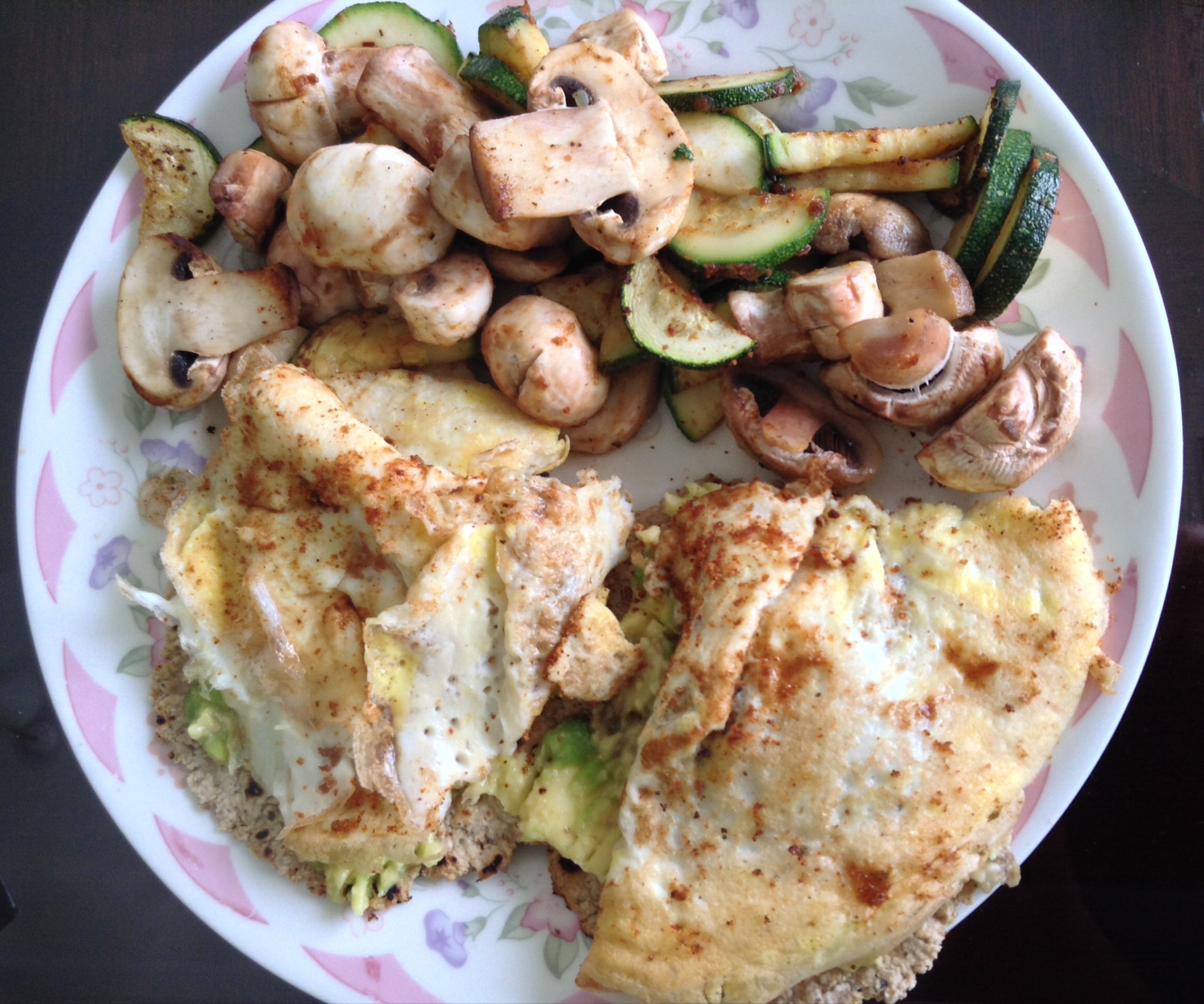 Yum lunch from last week: Homemade oatmeal wraps with avocado & eggs plus a side of mushrooms & zucchini