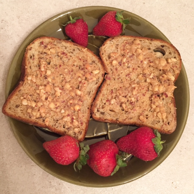 Crunchy PB Toast with Strawberries